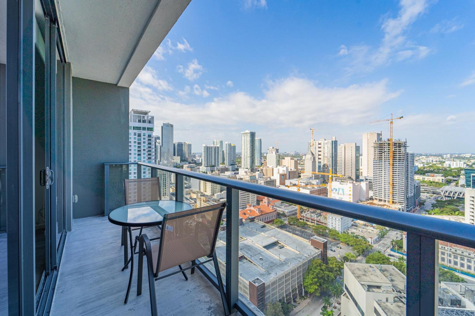Tr Miami 2 Bedroom, 1 Bedroom, And Studio Condos With Balconies Luaran gambar