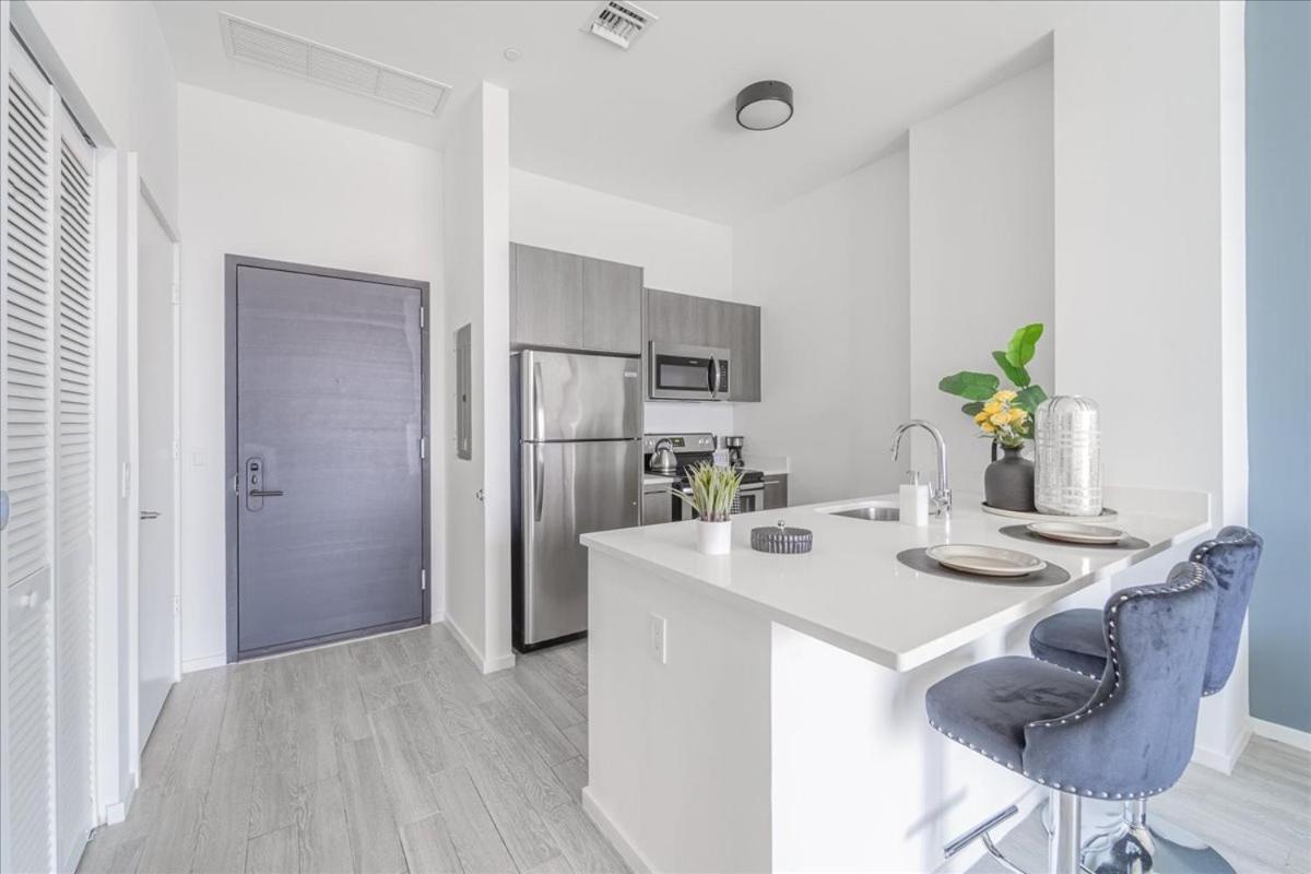 Tr Miami 2 Bedroom, 1 Bedroom, And Studio Condos With Balconies Luaran gambar